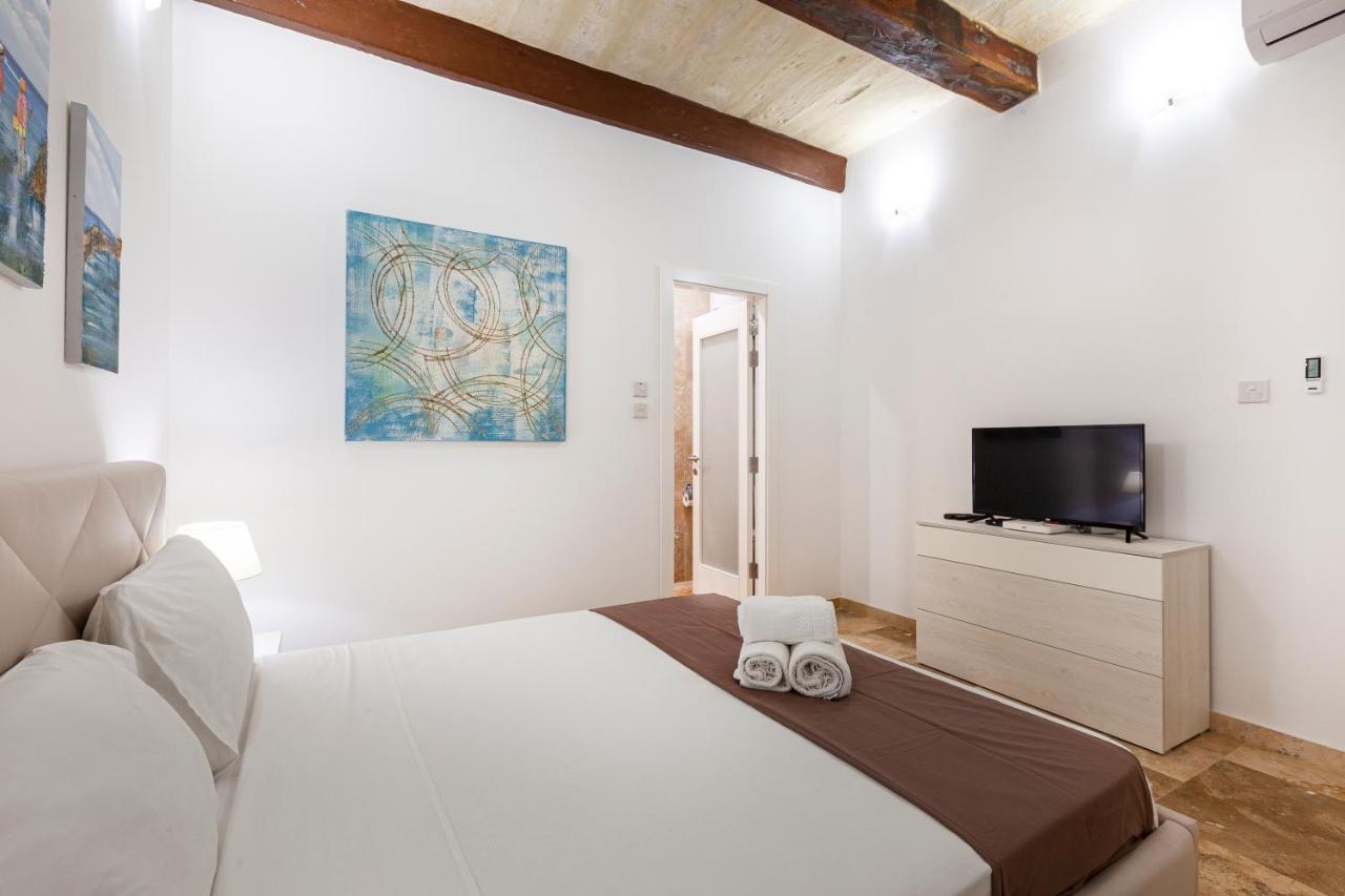 Designer Home With Comfy Sofa In Central Valletta By 360 Estates Valeta Exterior foto
