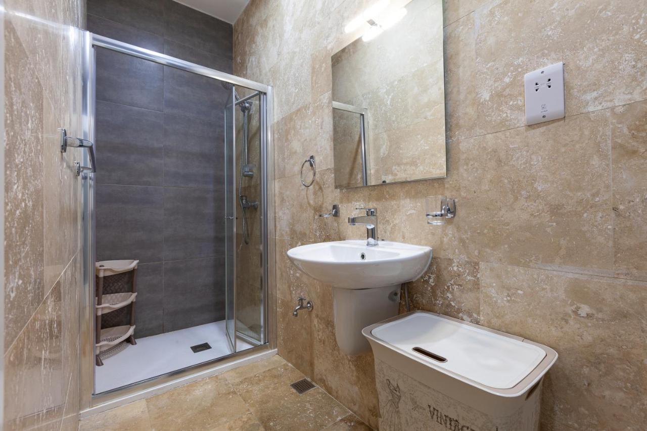 Designer Home With Comfy Sofa In Central Valletta By 360 Estates Valeta Exterior foto